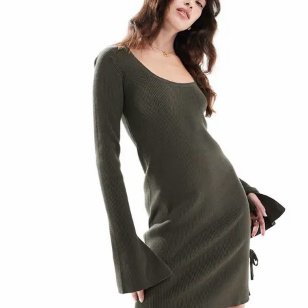 NWT ASOS Dark Green Long Sleeve Dress